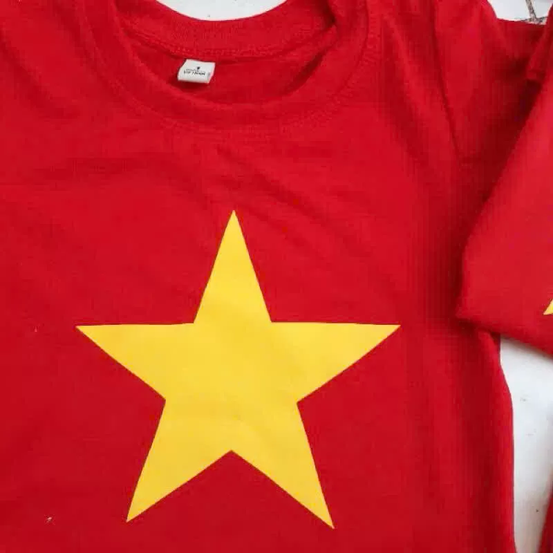 Áo Cờ Đỏ Sao Vàng Trẻ Em & Người Lớn